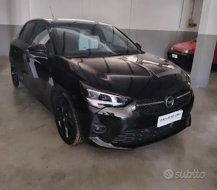 Usata Opel Corsa GS Line 102 CV (75 kW) 2020 Nero Utilitaria