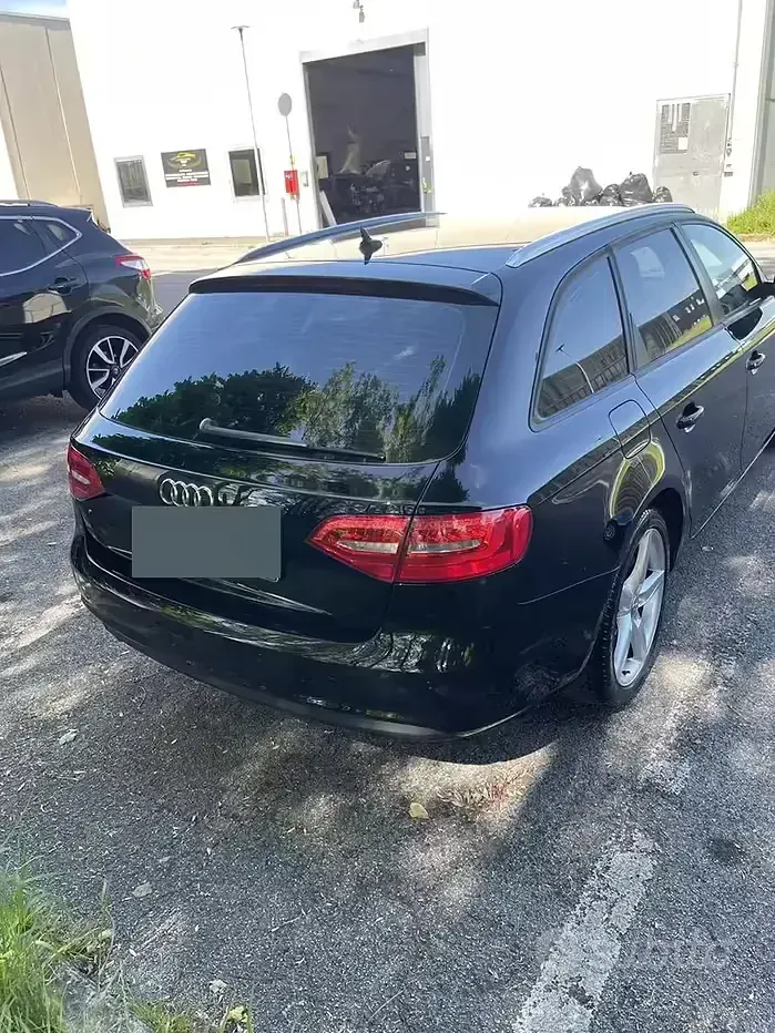 Usata Audi A4 150 CV (110 kW) 2015 Nero Station wagon