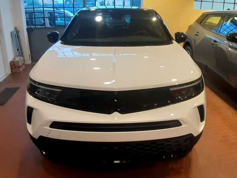 Usata Opel Mokka 136 CV (100 kW) 2024 Bianco SUV