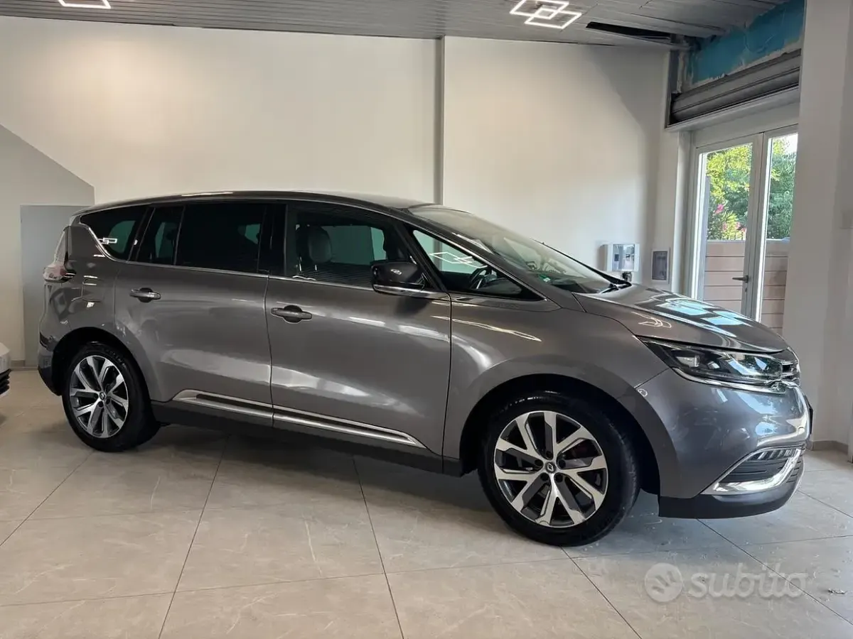 Usata Renault Espace Initiale Paris 160 CV (117 kW) 2017 Grigio Monovolume