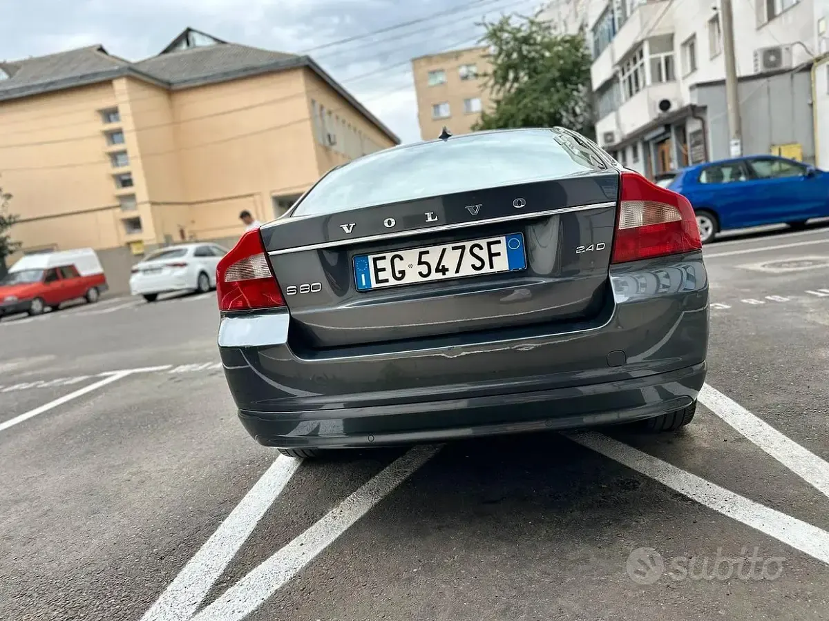 Usata Volvo S80 163 CV (119 kW) 2011 Grigio Berlina