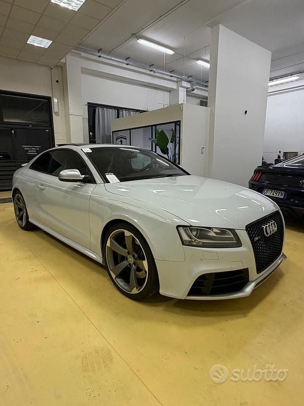 Usata Audi RS5 Ambiente 450 CV (330 kW) 2011 Bianco Coupé