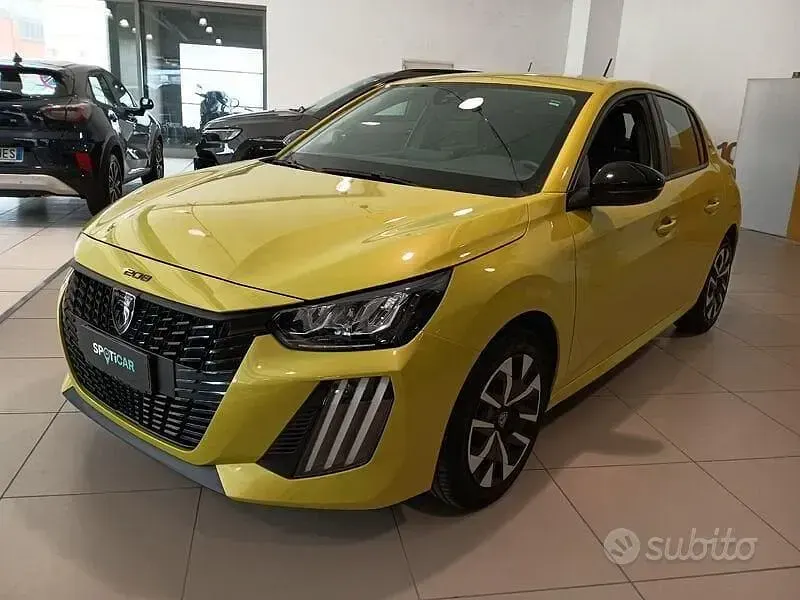 Usata Peugeot 208 Style 102 CV (75 kW) 2025 Utilitaria