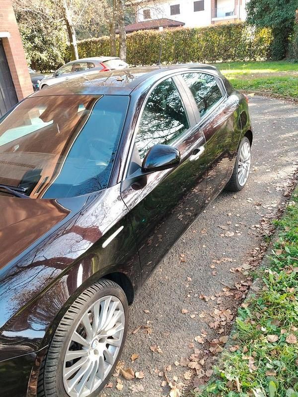 Usata Alfa Romeo Giulietta 109 CV (80 kW) 2011 Nero Berlina