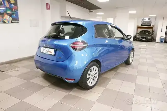 Usata Renault Zoe Zen 50 kW (69 CV) 2020 Bluazzurro Utilitaria