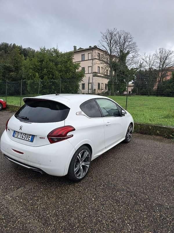 Usata Peugeot 208 GTi 208 CV (152 kW) 2016 Utilitaria