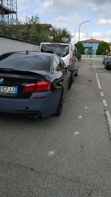 Usata BMW 530 193 CV (141 kW) 2012 Nero Berlina