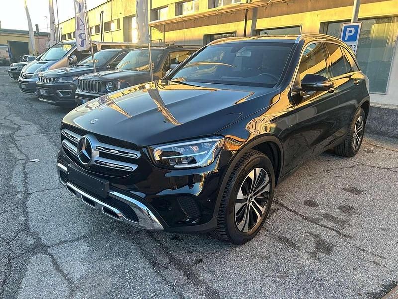 Usata Mercedes GLC300e Business 258 CV (189 kW) 2020 Nero SUV