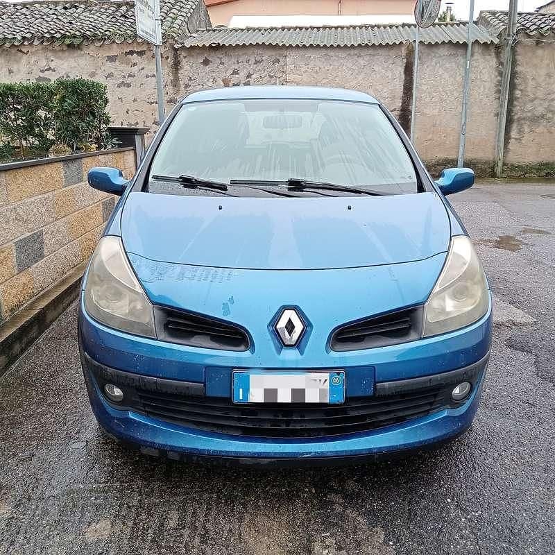 Usata Renault Clio II Dynamique 106 CV (77 kW) 2006 Berlina