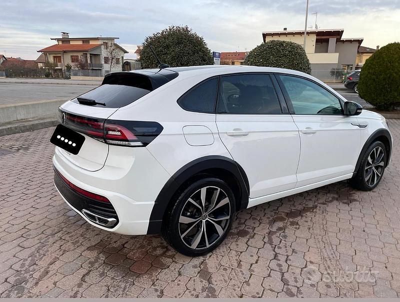 Usata VW Taigo R-line 150 CV (110 kW) 2023 Bianco SUV