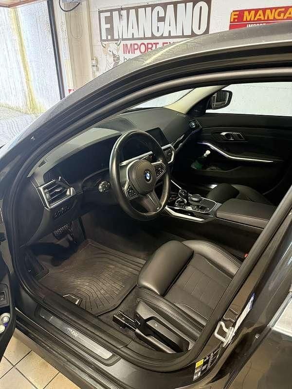 Usata BMW 330e Sport Line 245 CV (180 kW) 2021 Berlina