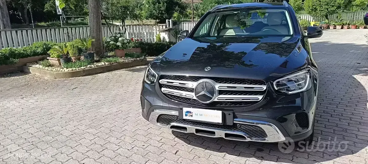 Usata Mercedes GLC220 194 CV (142 kW) 2022 Nero SUV