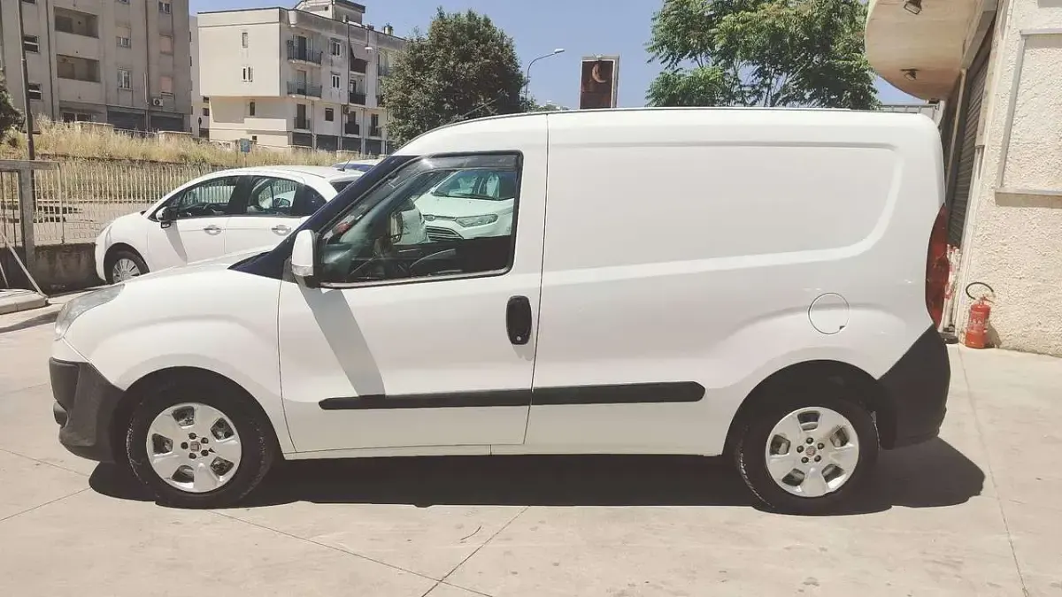 Usata Fiat Doblò Active 84 CV (61 kW) 2012 Bianco Monovolume