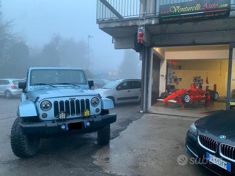 Usata Jeep Wrangler Unlimited 200 CV (147 kW) 2012 Blu SUV