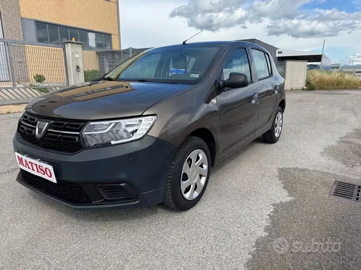 Usata Dacia Sandero 73 CV (53 kW) 2019 Marrone Berlina