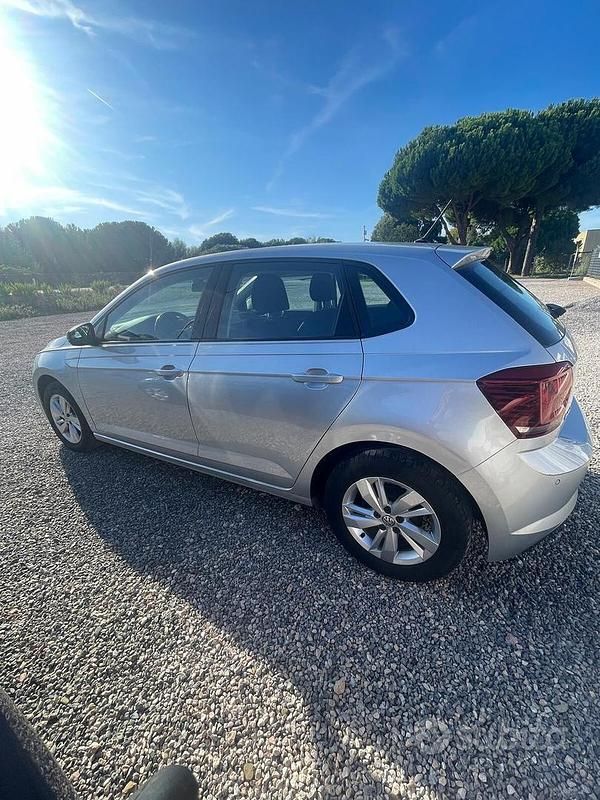 Usata VW Polo Comfortline 95 CV (69 kW) 2019 Grigio Berlina