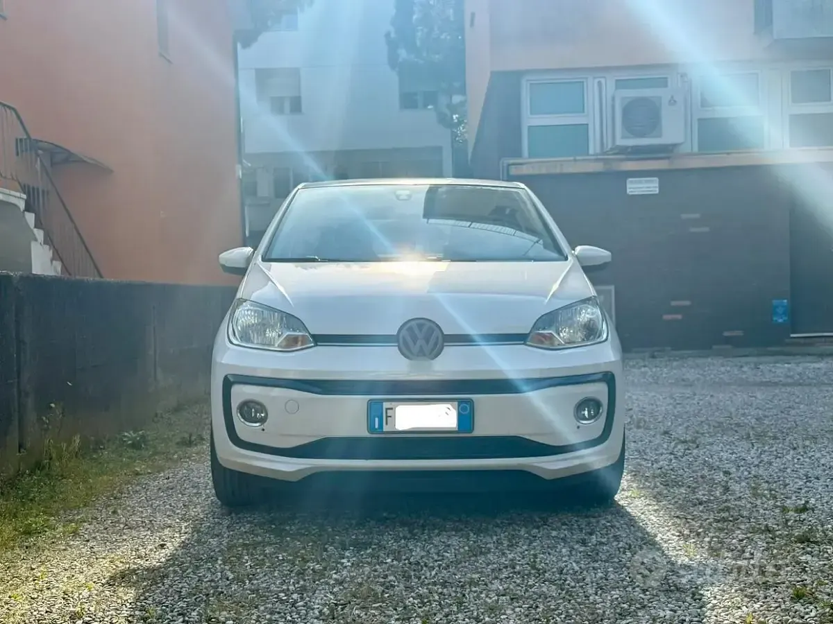 Usata VW up! Move 75 CV (55 kW) 2018 Utilitaria