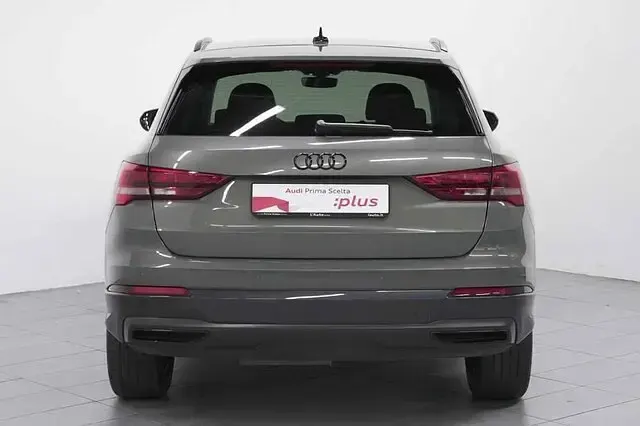 Usata Audi Q3 Advanced Plus 150 CV (110 kW) 2023 Grigio chronos metallizzato SUV