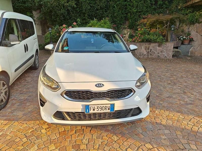 Usata Kia Ceed 116 CV (85 kW) 2019 Bianco Utilitaria