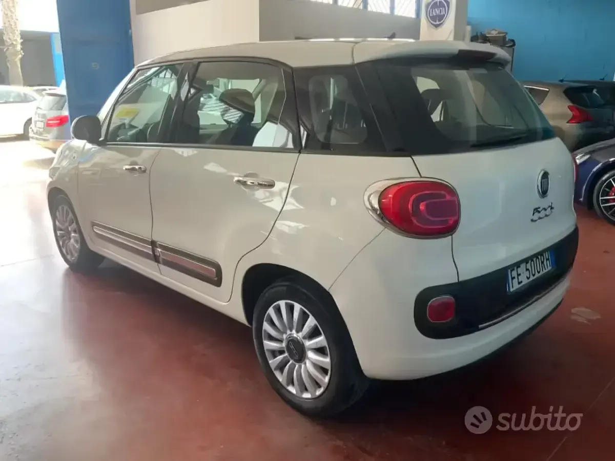 Usata Fiat 500L Lounge 120 CV (88 kW) 2016 Bianco Monovolume