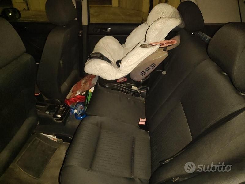 Usata VW Golf IV 110 CV (80 kW) 2002 Verde Berlina