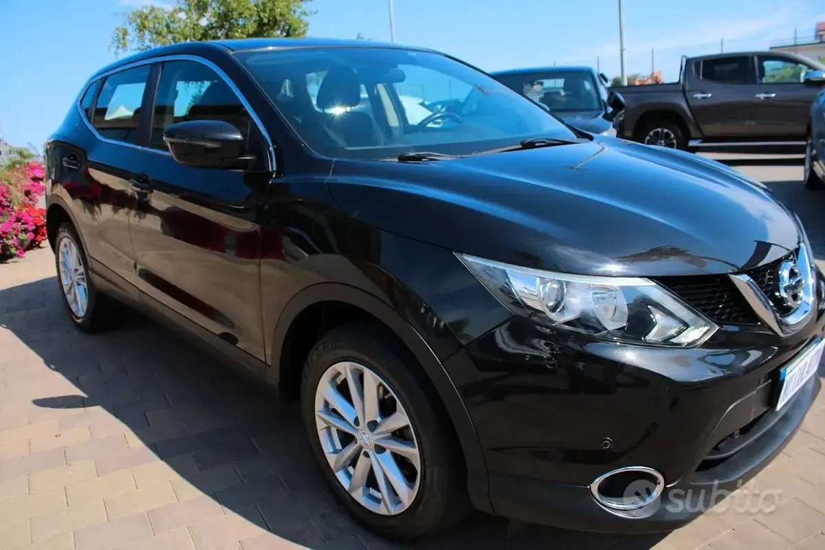 Usata Nissan Qashqai Visia 116 CV (85 kW) 2015 Nero SUV