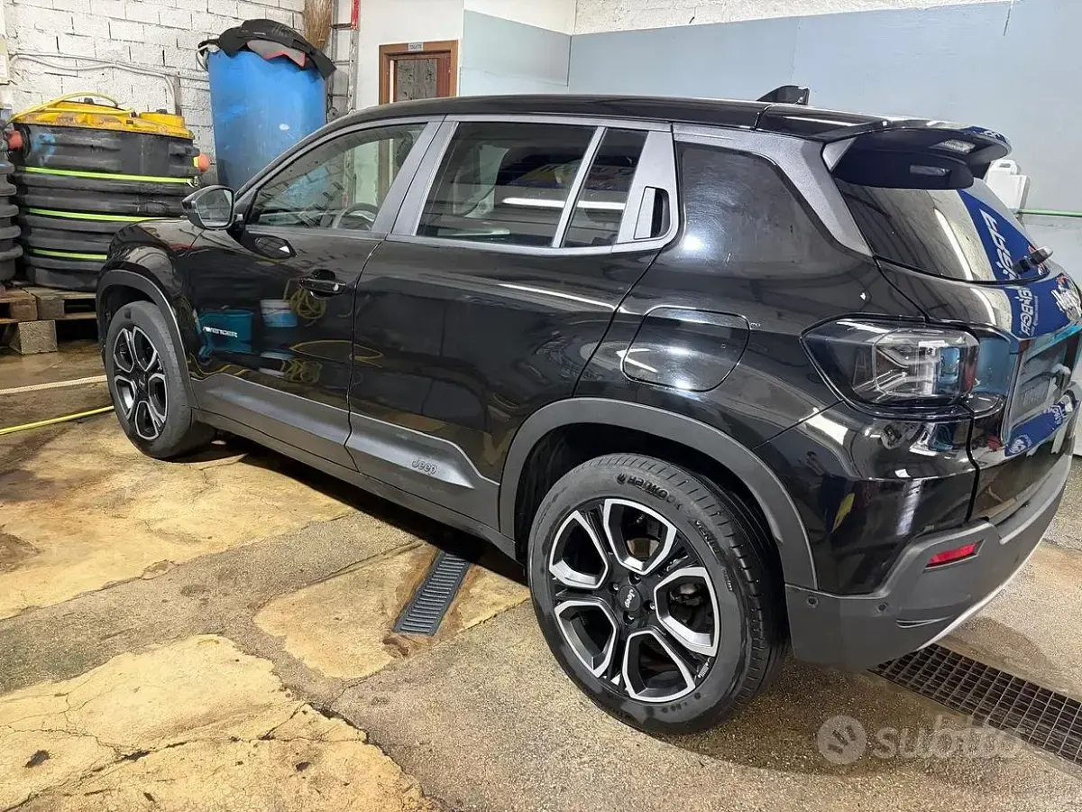Usata Jeep Avenger 101 CV (74 kW) 2023 Nero SUV