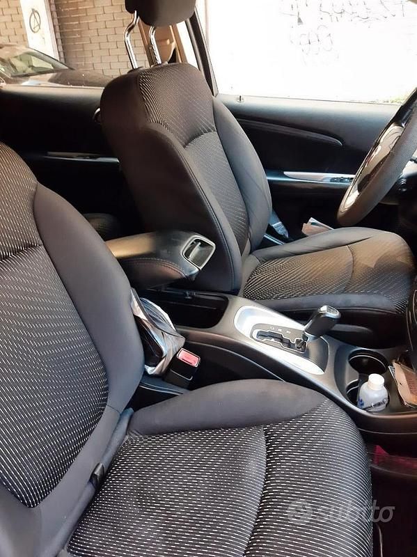 Usata Fiat Freemont Lounge 170 CV (125 kW) 2014 Rosso SUV