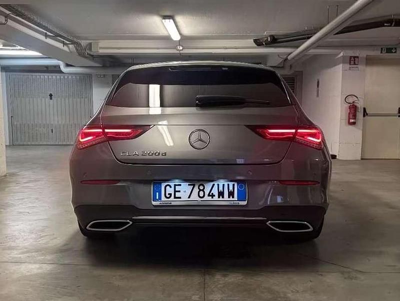Usata Mercedes CLA200 Shooting Brake 150 CV (110 kW) 2021 Grigio Station wagon
