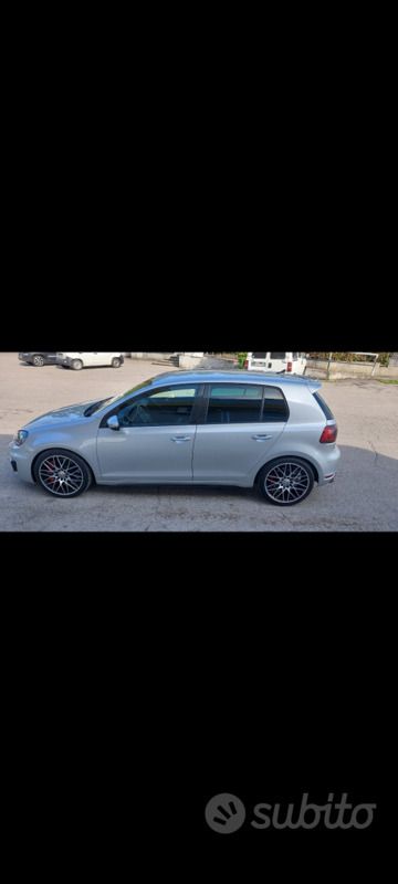 Grigio Usata 2010 VW Golf VI GTI Tre volumi | 16.000 € (Molto cara) - Immagine 1/4