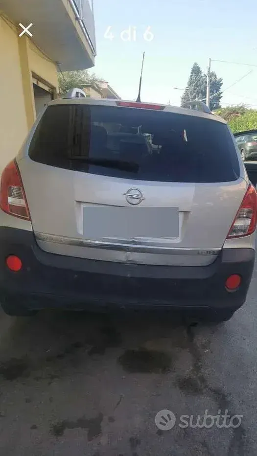 Usata Opel Antara 163 CV (119 kW) 2011 Grigio SUV
