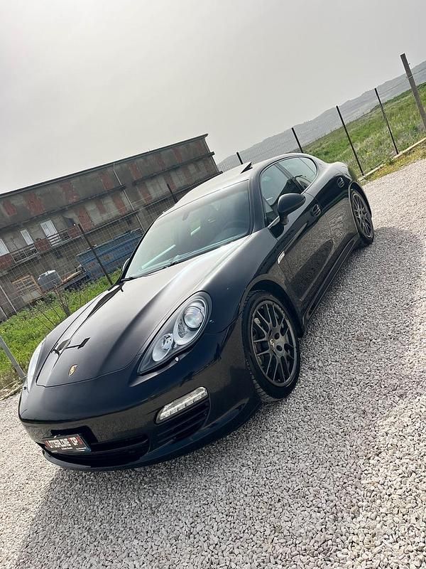 Usata Porsche Panamera 250 CV (183 kW) 2014 Nero Berlina