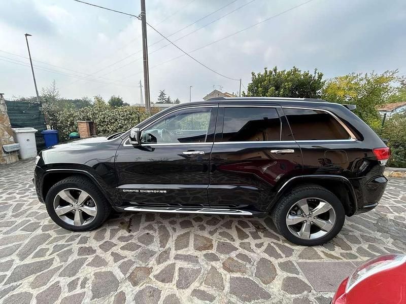 Usata Jeep Grand Cherokee Overland 250 CV (183 kW) 2014 Nero SUV