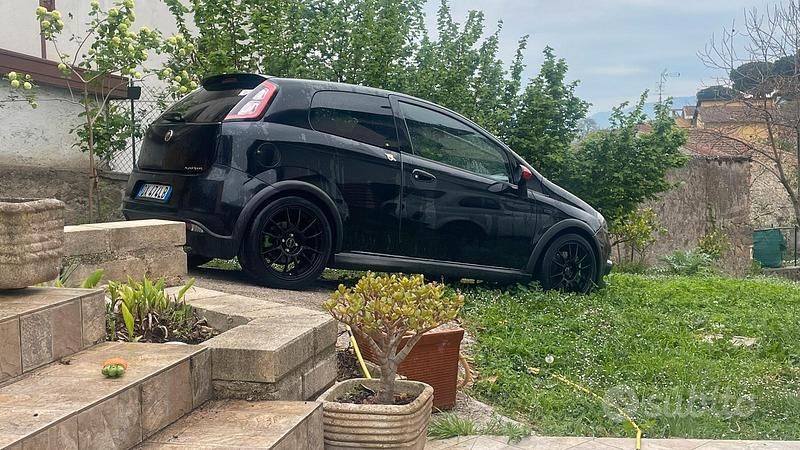 Usata Abarth Grande Punto 155 CV (114 kW) 2009 Nero Utilitaria