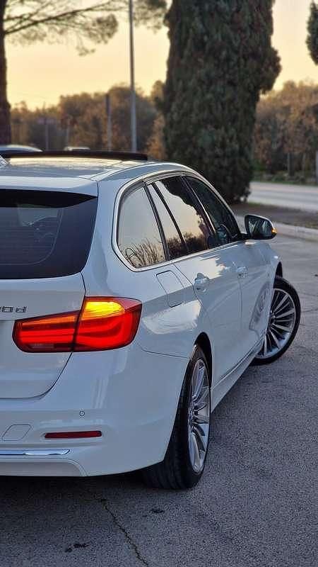 Usata BMW 320 Luxury Line 190 CV (139 kW) 2015 Station wagon