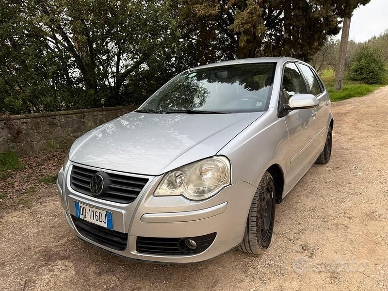 Usata VW Polo Comfortline 69 CV (50 kW) 2006 Grigio Utilitaria