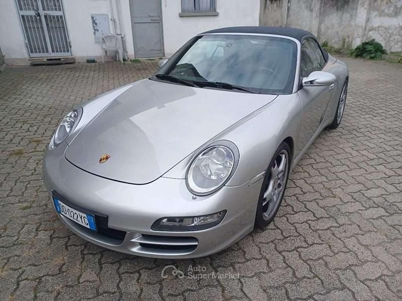 Usata Porsche 911 355 CV (261 kW) 2006 Gray Cabrio