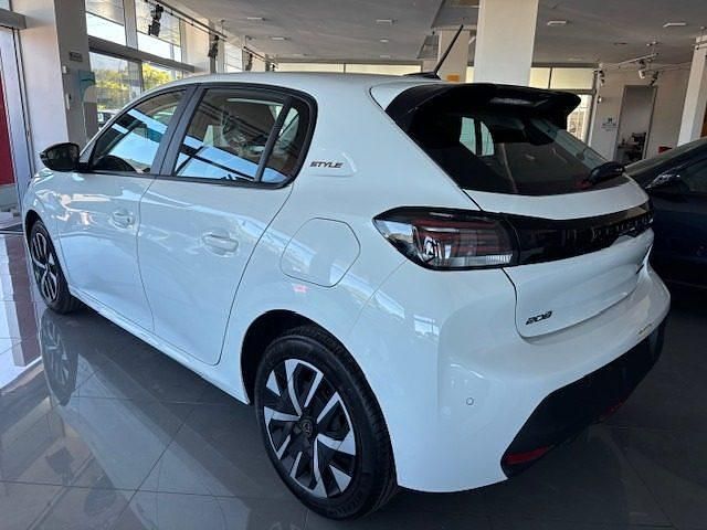 Nuova Peugeot 208 Style 101 CV (74 kW) 2025 Bianco Utilitaria