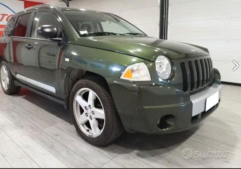 Usata Jeep Compass 140 CV (102 kW) 2007 Verde SUV