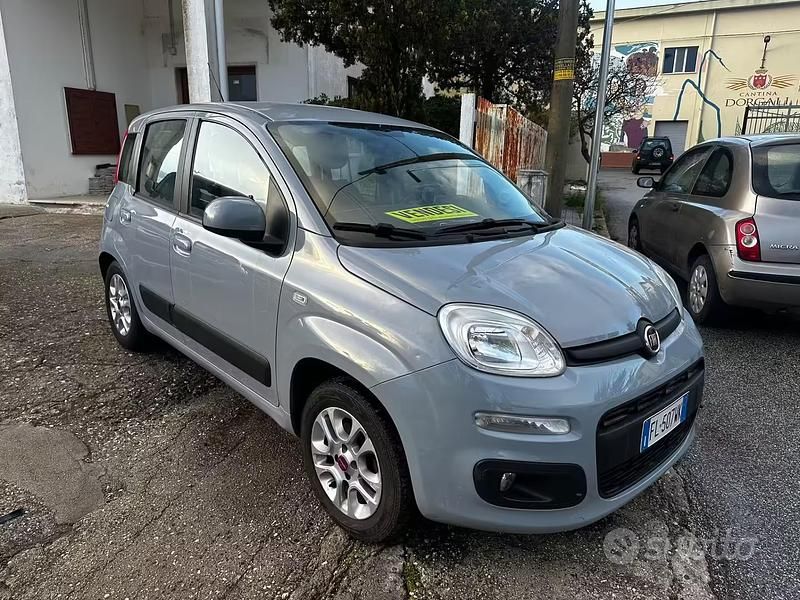 Usata Fiat Panda Lounge 95 CV (69 kW) 2018 Grigio Utilitaria