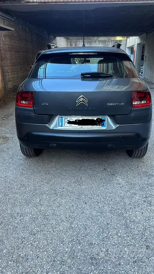 Usata Citroën C4 Cactus 99 CV (72 kW) 2016 Nero Utilitaria