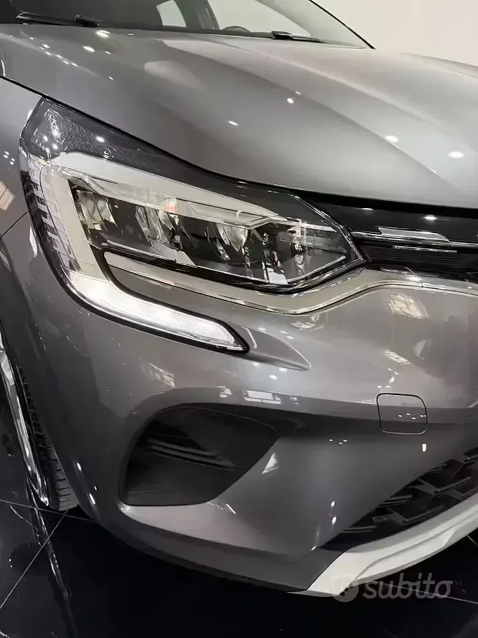 Usata Renault Captur Intens 95 CV (69 kW) 2019 Grigio SUV