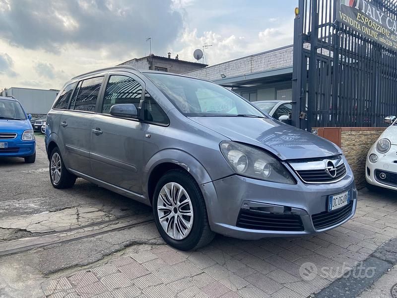 Usata Opel Zafira Cosmo 94 CV (69 kW) 2006 Grigio Monovolume