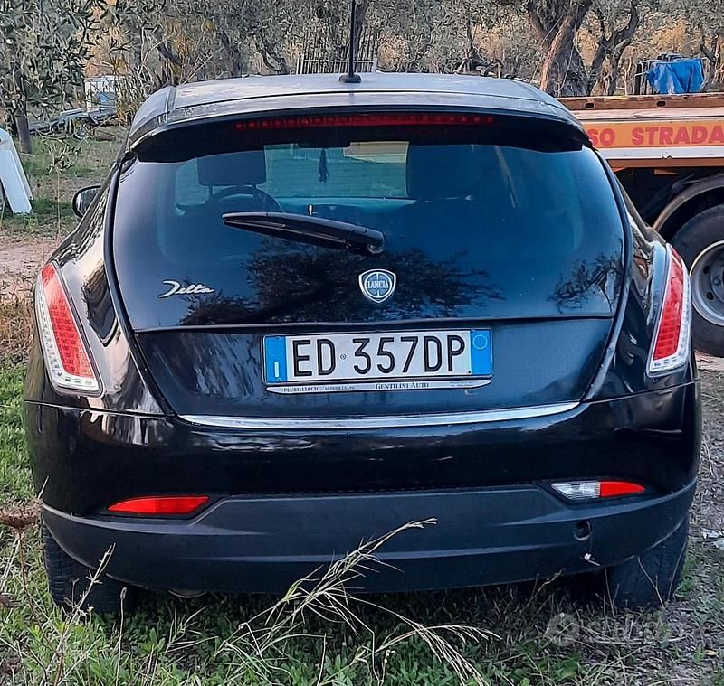 Usata Lancia Delta 120 CV (88 kW) 2010 Nero Utilitaria