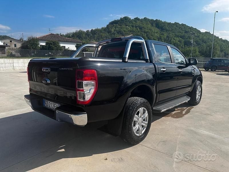 Usata Ford Ranger 170 CV (125 kW) 2020 Nero Pick-up