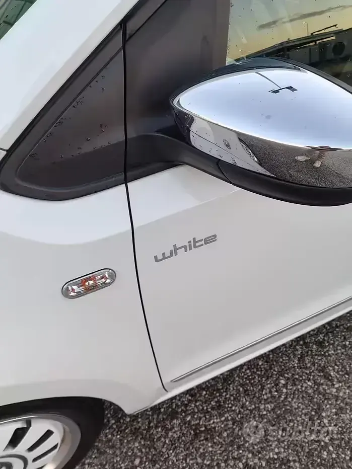 Usata VW up! 75 CV (55 kW) 2013 Utilitaria