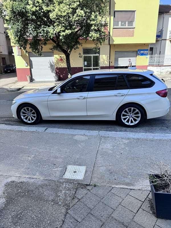 Usata BMW 318 Sport Line 150 CV (110 kW) 2015 Station wagon