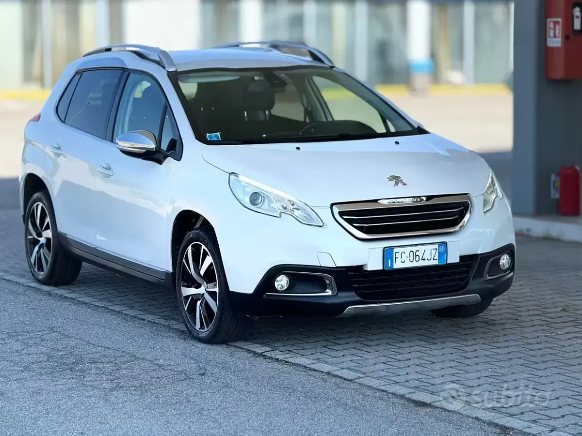 Usata Peugeot 2008 99 CV (72 kW) 2016 Bianco SUV