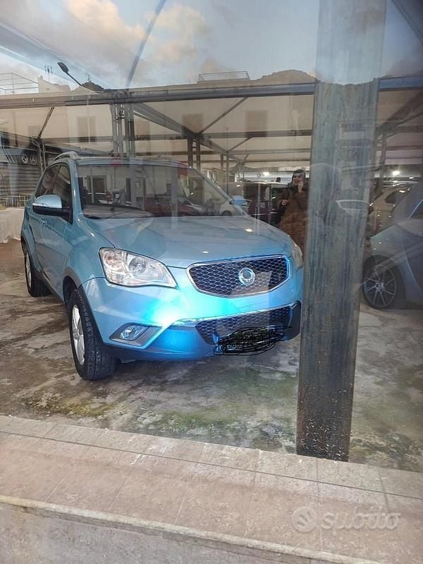 Usata Ssangyong (KGM) Korando 175 CV (128 kW) 2012 Blu SUV