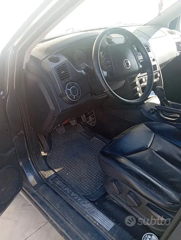 Usata SsangYong Kyron 141 CV (103 kW) 2009 Blu SUV